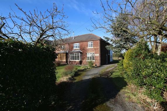 4 Bedroom Semi-Detac...