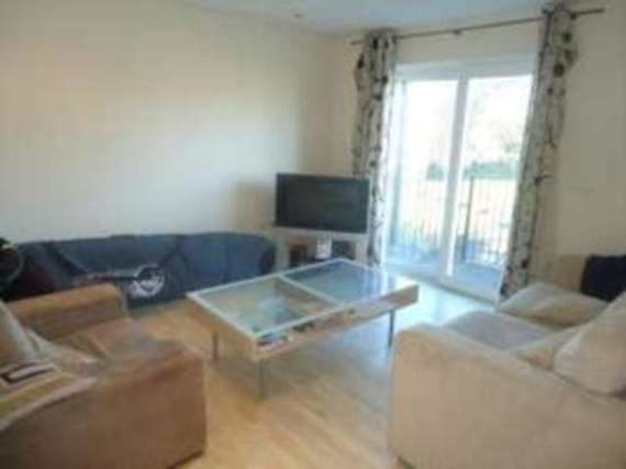 2 Bedroom Flat