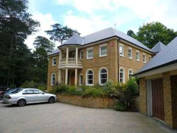 5 Bedroom Detached