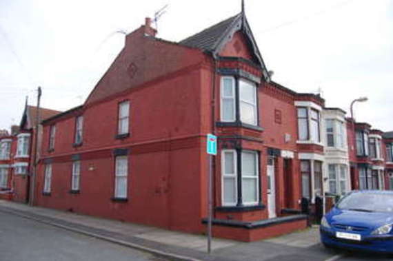 4 Bedroom End of Ter...