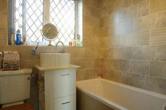 4 Bedroom Semi-Detac...