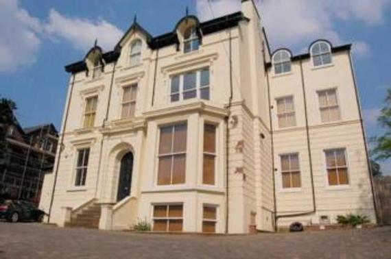 2 Bedroom Flat