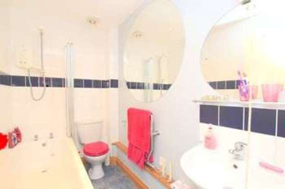 1 Bedroom Flat