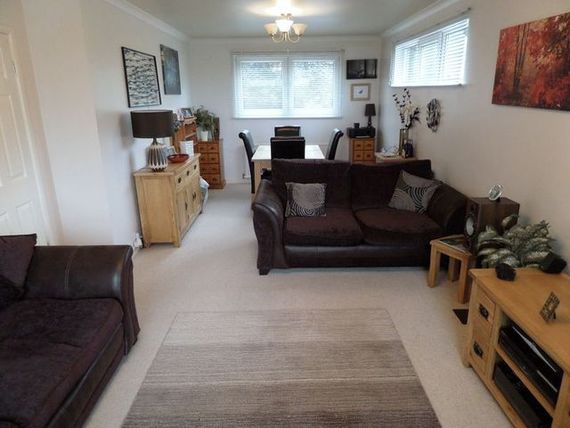 2 Bedroom Flat