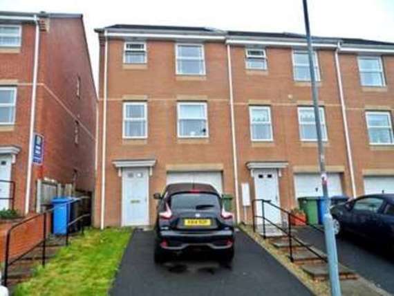 4 Bedroom Town House