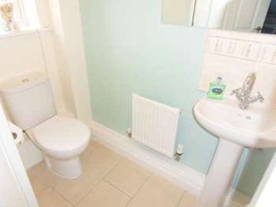 3 Bedroom Semi-Detac...