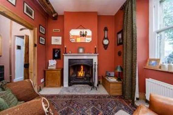 4&nbsp;Bedroom&nbsp;Semi-Detac...