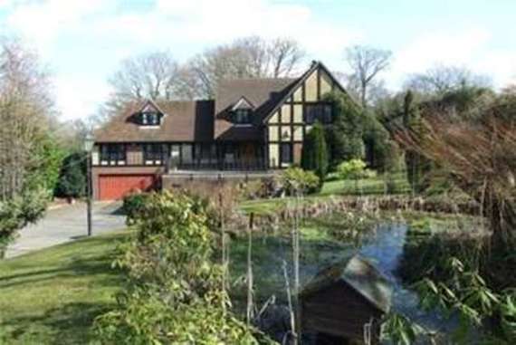 5 Bedroom Detached