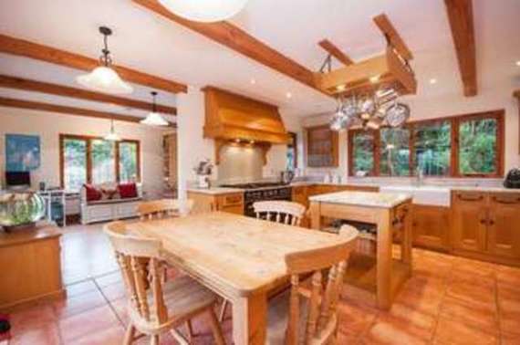 5 Bedroom Detached