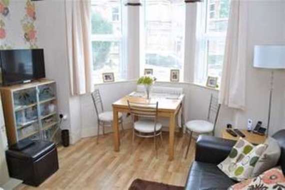 1 Bedroom Flat