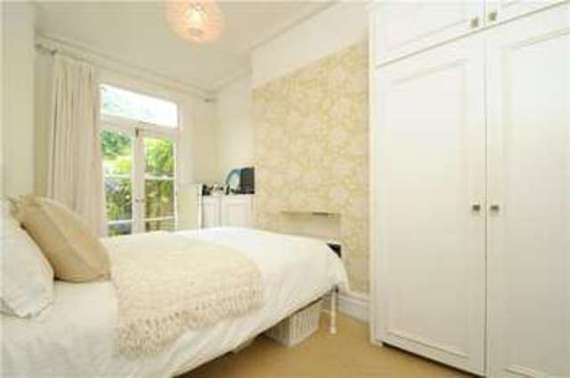 2 Bedroom Maisonette