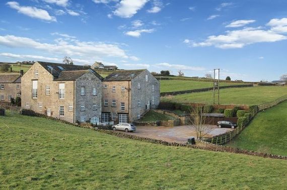 4 Bedroom Semi-Detac...