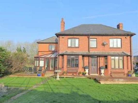 6 Bedroom Detached