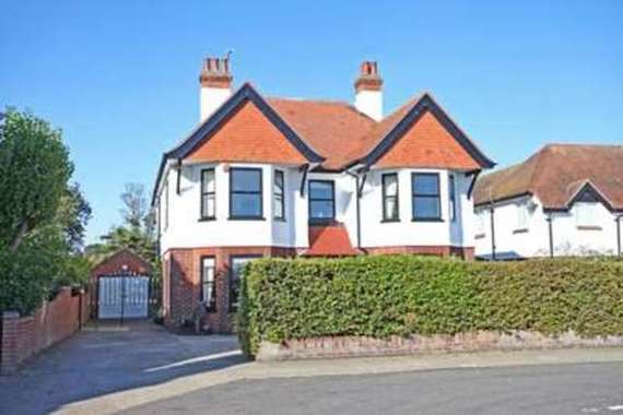 5 Bedroom Detached