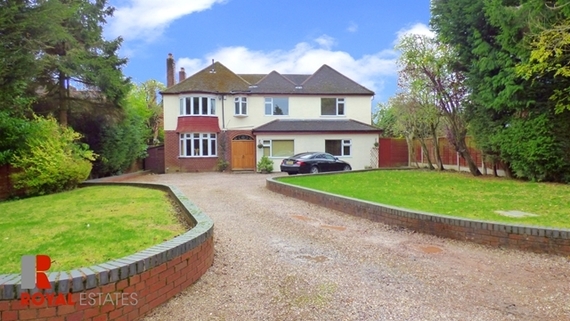 6 Bedroom Detached