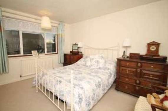4 Bedroom Semi-Detac...