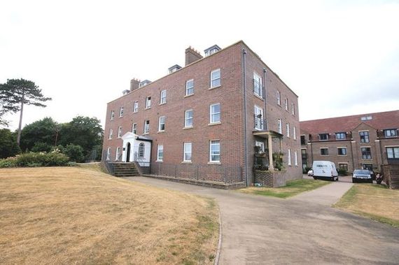 2 Bedroom Flat