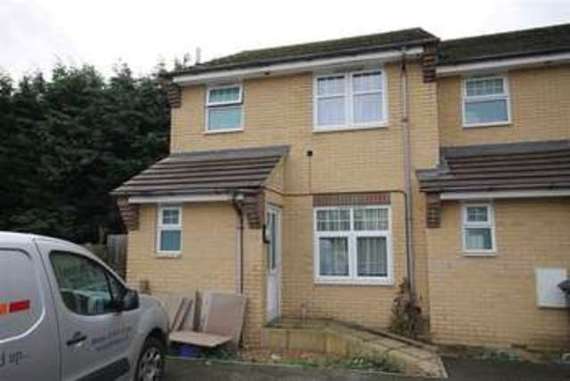 3 Bedroom End of Ter...