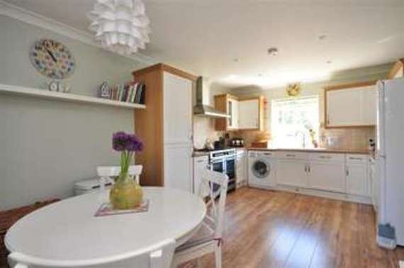 5&nbsp;Bedroom&nbsp;Detached