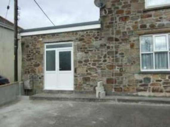 1 Bedroom Bungalow