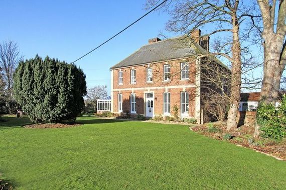 5 Bedroom Detached