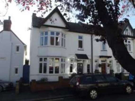 4 Bedroom End of Ter...