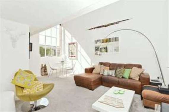 2 Bedroom Flat