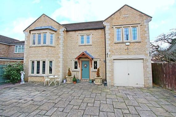 5 Bedroom Detached