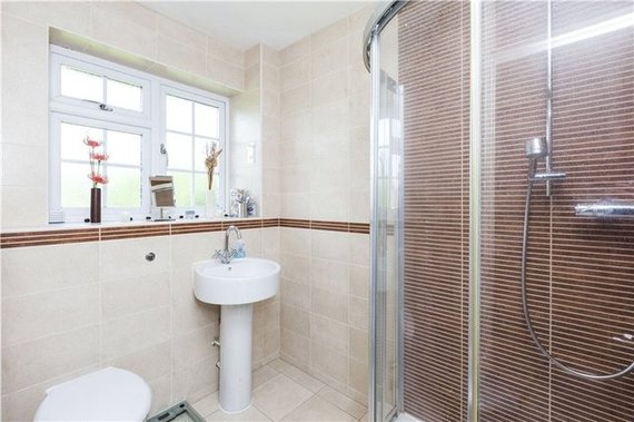 5 Bedroom Detached