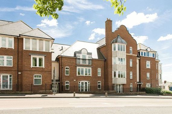 2 Bedroom Flat