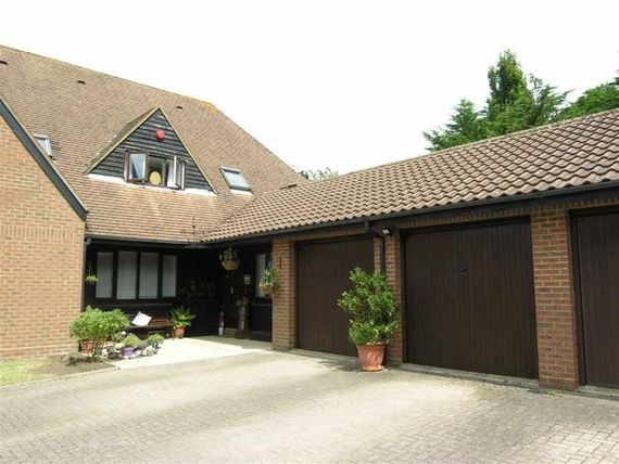 4 Bedroom Property