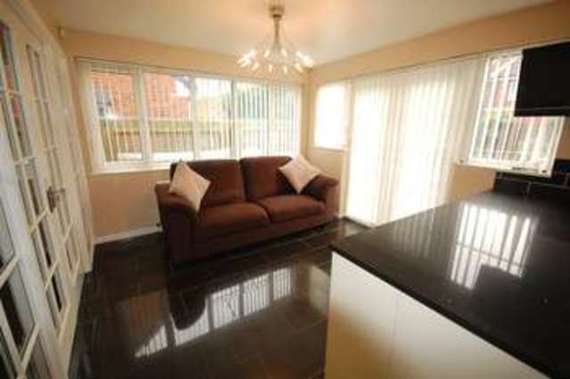 5&nbsp;Bedroom&nbsp;Detached