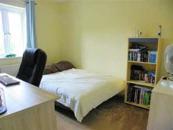 3 Bedroom Semi-Detac...