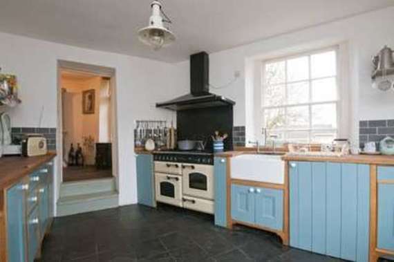 4 Bedroom Terraced