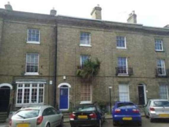 4 Bedroom Terraced