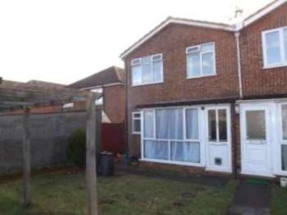 2 Bedroom End of Ter...