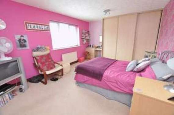 5 Bedroom Detached