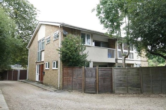 2 Bedroom Maisonette