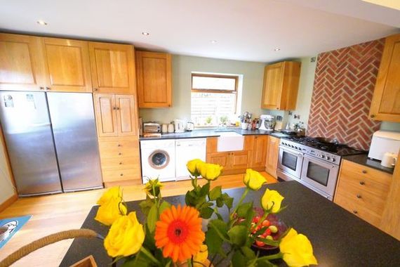 5 Bedroom Detached