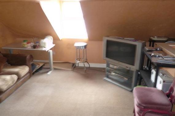 1 Bedroom Flat