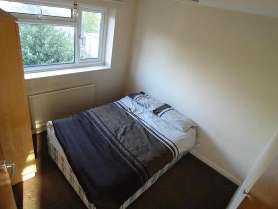 3 Bedroom Semi-Detac...