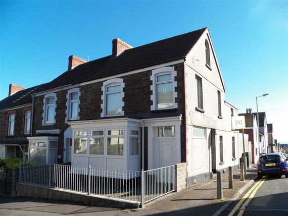 4 Bedroom Property