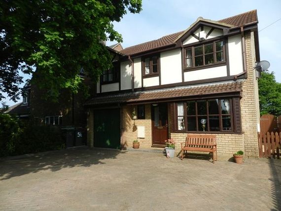 5&nbsp;Bedroom&nbsp;Detached