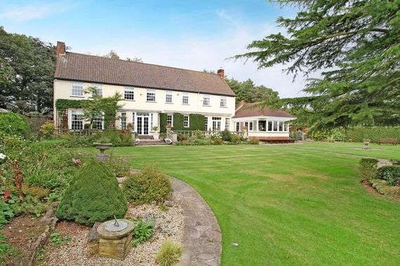 5 Bedroom Detached