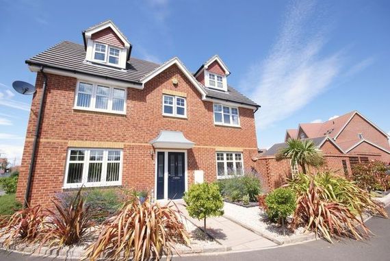 5 Bedroom Detached