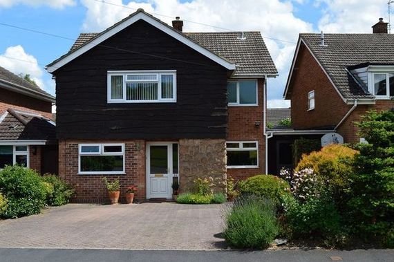 5&nbsp;Bedroom&nbsp;Detached