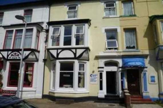 9&nbsp;Bedroom&nbsp;Detached