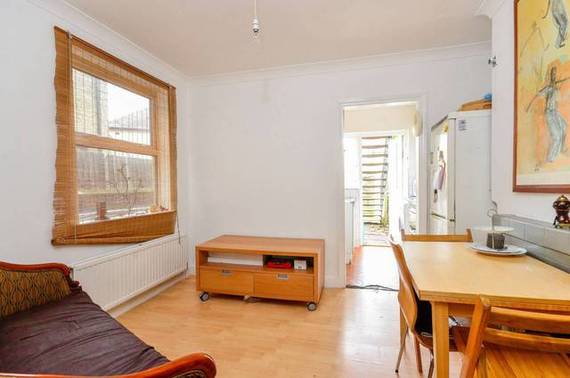 2 Bedroom Maisonette