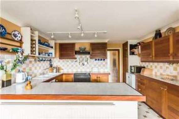 3&nbsp;Bedroom&nbsp;Apartment