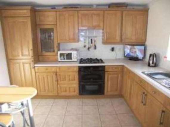 4 Bedroom End of Ter...